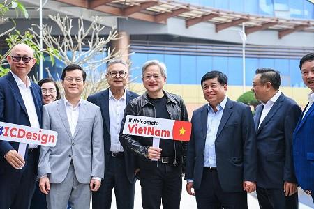 CEO Nvidia trở lại để thực hiện cam kết Việt Nam thành 